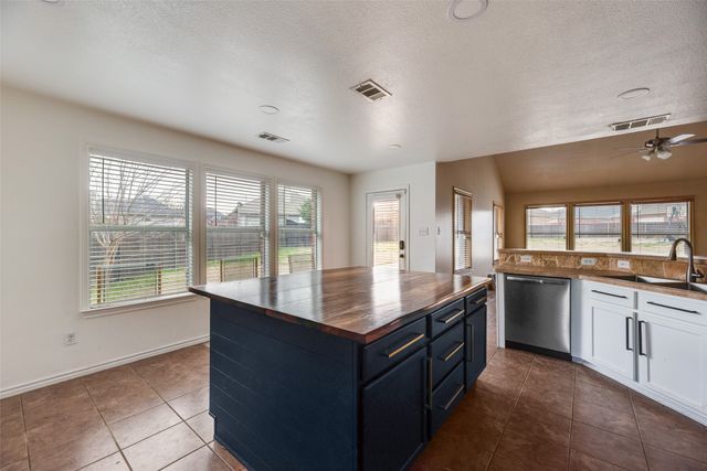 1405 Eagle Point, Royse City, TX 75189