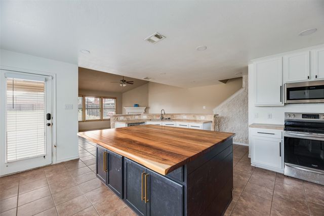 1405 Eagle Point, Royse City, TX 75189