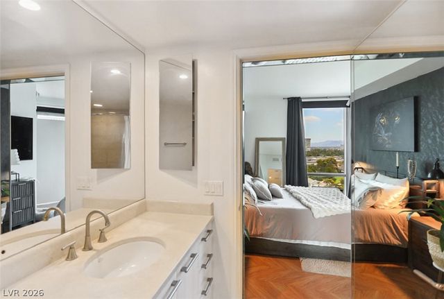 322 Karen Avenue 1105, Las Vegas, NV 89109