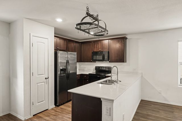 5320 Vinebrook Way, Princeton, TX 75407