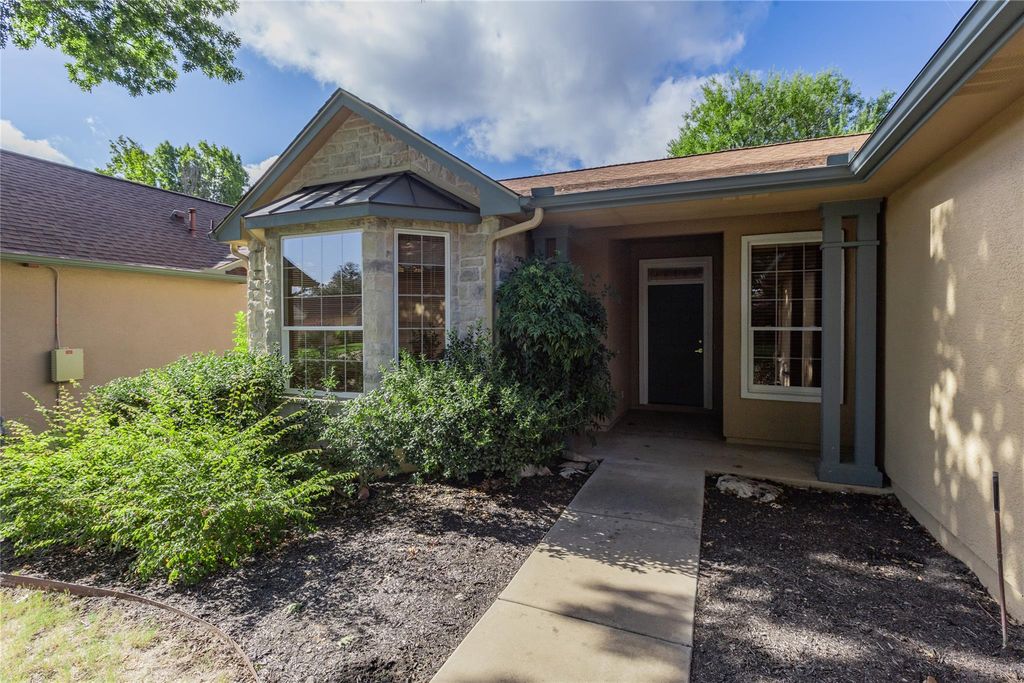 117 Dewberry DR, Georgetown, TX 78633