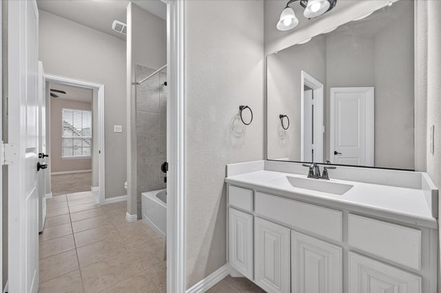 4009 Jasmine Fox Lane, Arlington, TX 76005