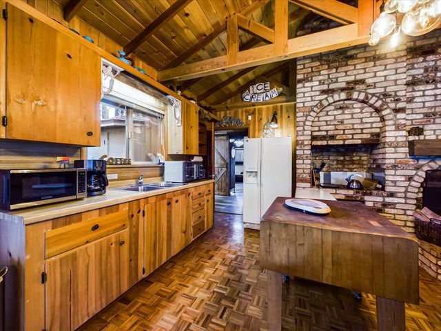 2316 S Street, Eureka, CA 95501