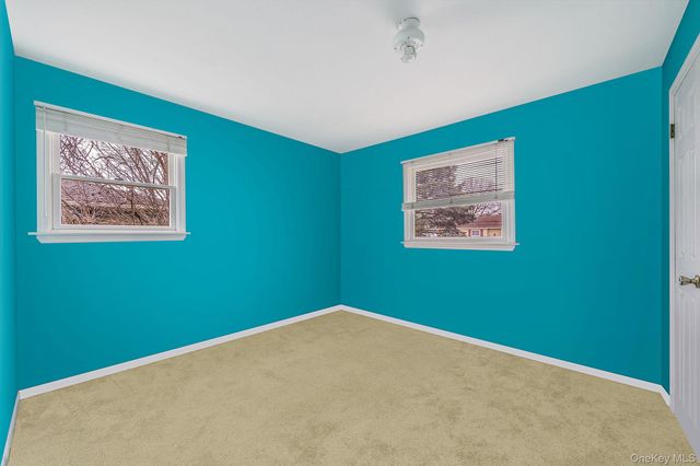 154A Woodrow Parkway, West Babylon, NY 11704