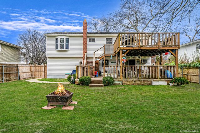 154A Woodrow Parkway, West Babylon, NY 11704