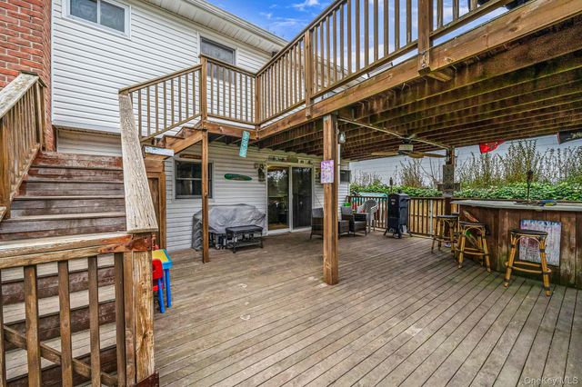 154A Woodrow Parkway, West Babylon, NY 11704