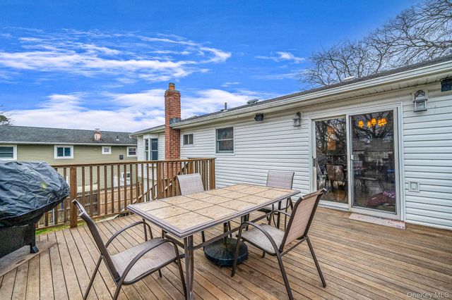 154A Woodrow Parkway, West Babylon, NY 11704