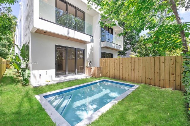 3163 Hibiscus St 3163, Miami, FL 33133