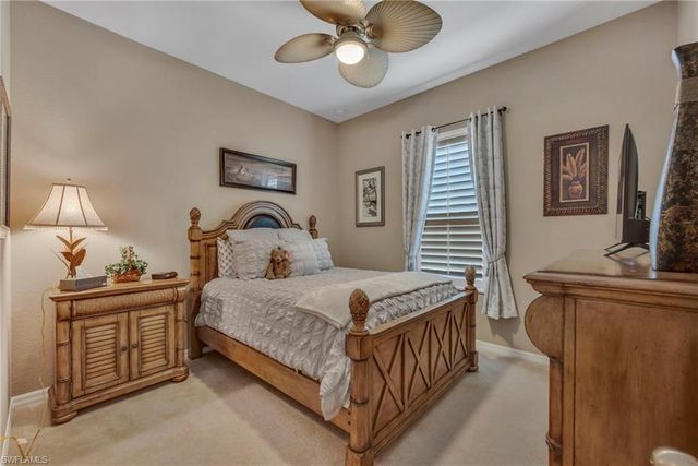 2111 Grove DR, Naples, FL 34120