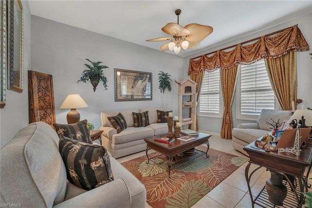 2111 Grove DR, Naples, FL 34120