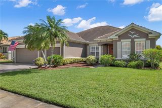 2111 Grove DR, Naples, FL 34120
