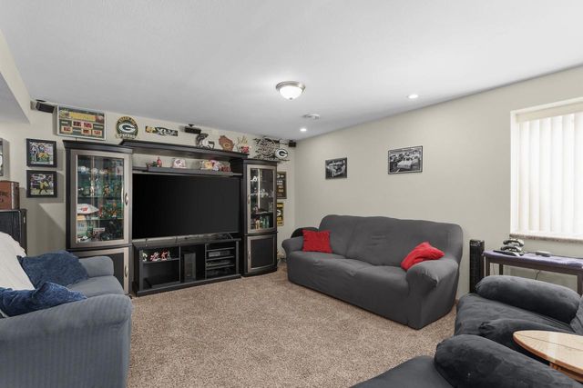 4562 Parkwood Drive, Milton, WI 53563
