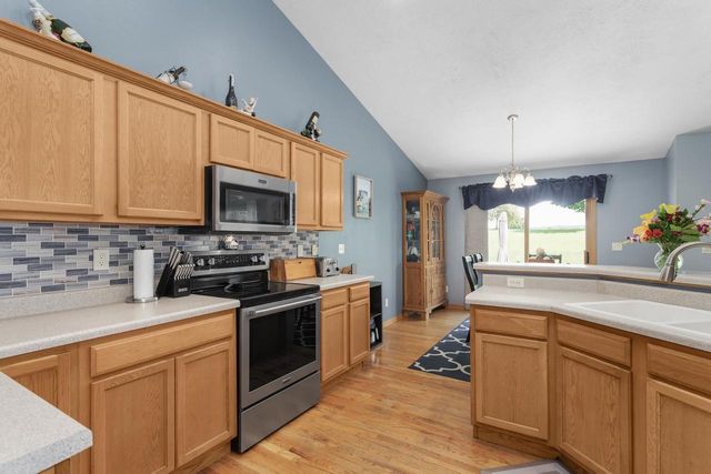 4562 Parkwood Drive, Milton, WI 53563