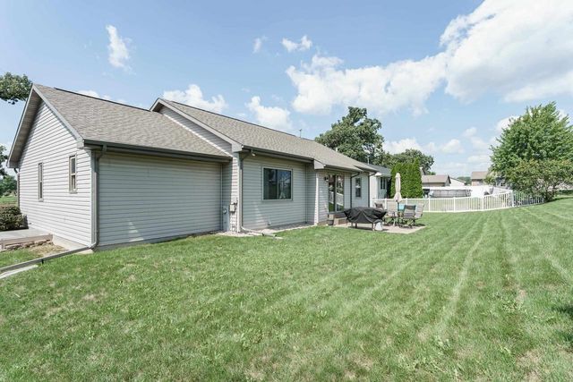 4562 Parkwood Drive, Milton, WI 53563