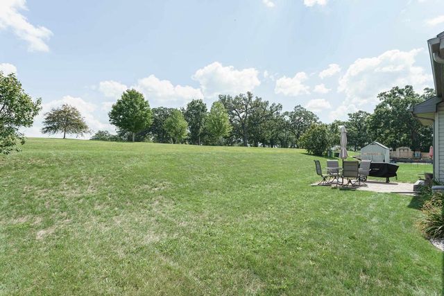 4562 Parkwood Drive, Milton, WI 53563