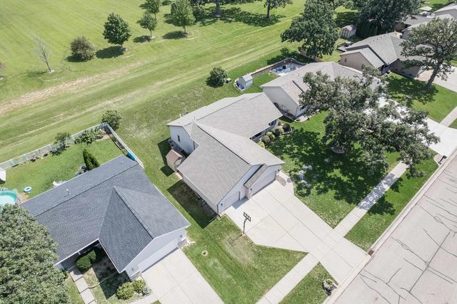 4562 Parkwood Drive, Milton, WI 53563