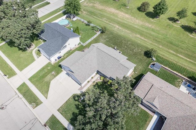 4562 Parkwood Drive, Milton, WI 53563