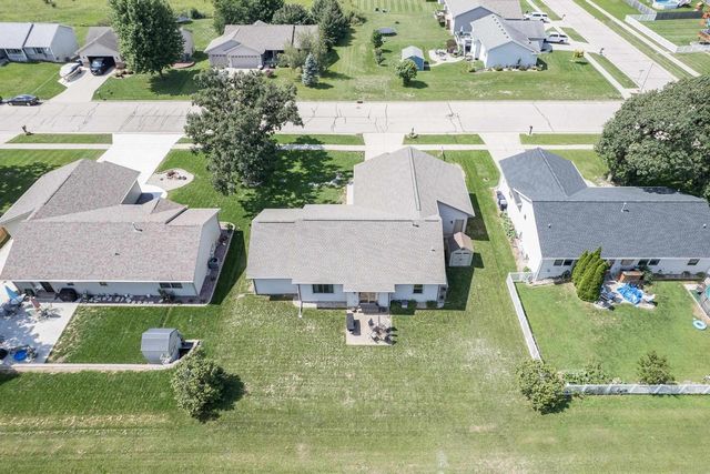 4562 Parkwood Drive, Milton, WI 53563