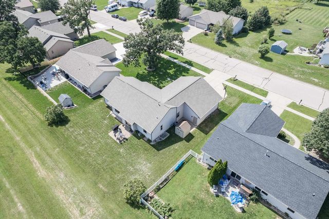 4562 Parkwood Drive, Milton, WI 53563