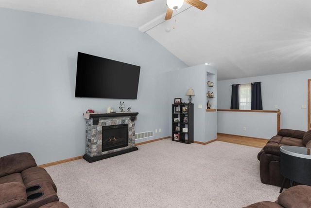 4562 Parkwood Drive, Milton, WI 53563