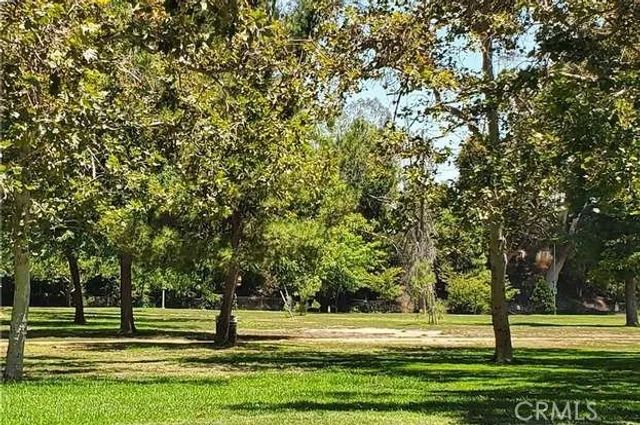 5252 Agnes 2, Valley Village, CA 91607