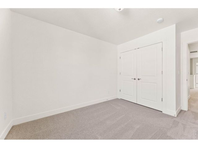 751 Grandview Mdws Dr, Longmont, CO 80503