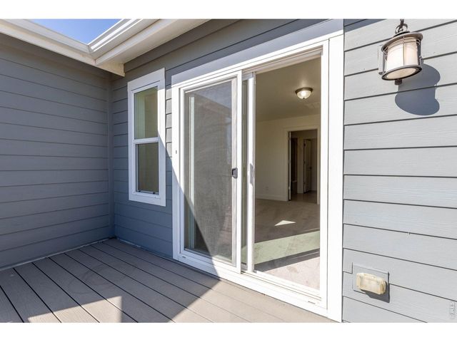 751 Grandview Mdws Dr, Longmont, CO 80503