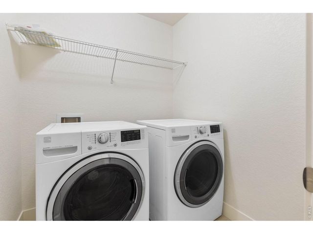 751 Grandview Mdws Dr, Longmont, CO 80503