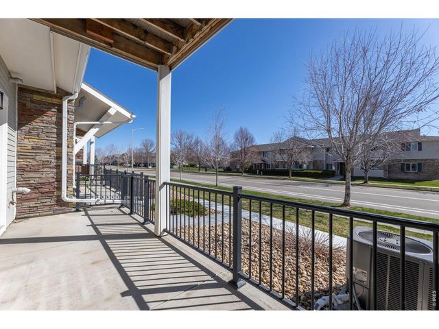 751 Grandview Mdws Dr, Longmont, CO 80503