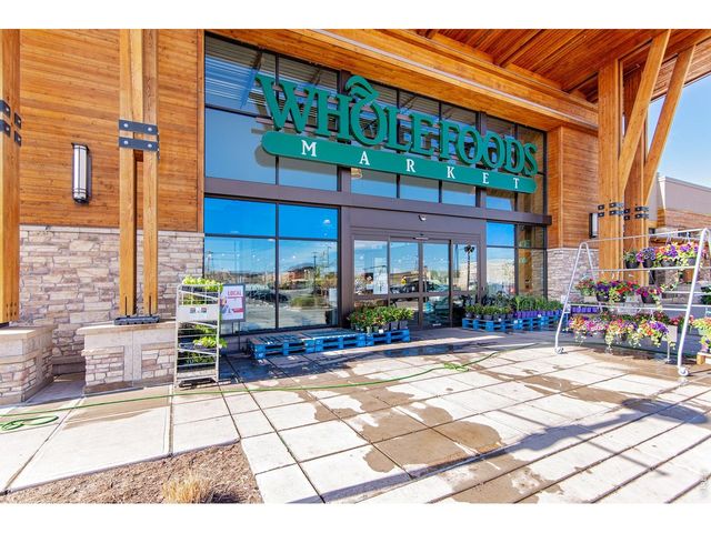 751 Grandview Mdws Dr, Longmont, CO 80503