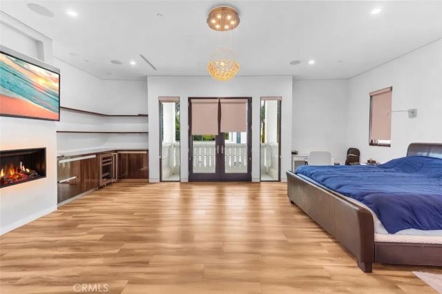 5176 Lindley, Encino, CA 91316