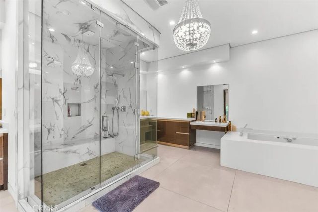 5176 Lindley, Encino, CA 91316