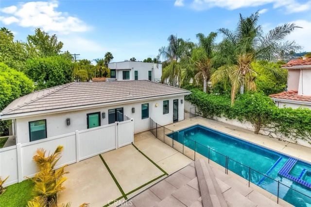 5176 Lindley, Encino, CA 91316