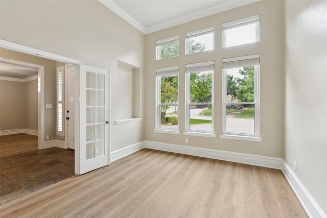 2625 Creekway Drive, Carrollton, TX 75010