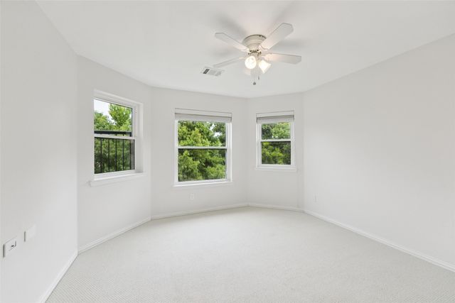 2625 Creekway Drive, Carrollton, TX 75010