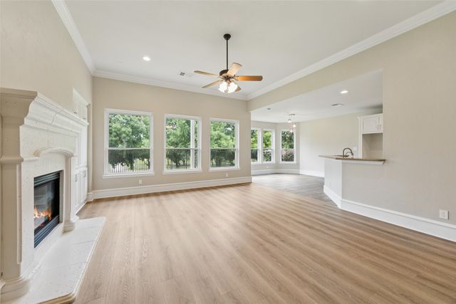 2625 Creekway Drive, Carrollton, TX 75010