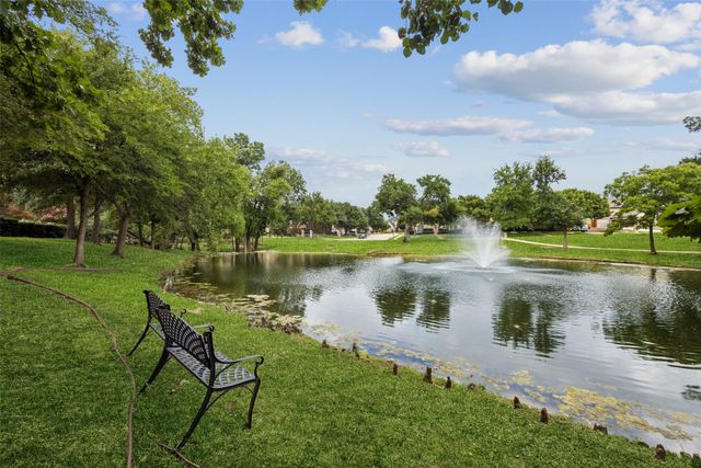 2625 Creekway Drive, Carrollton, TX 75010
