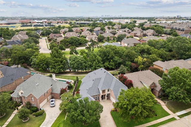 2625 Creekway Drive, Carrollton, TX 75010