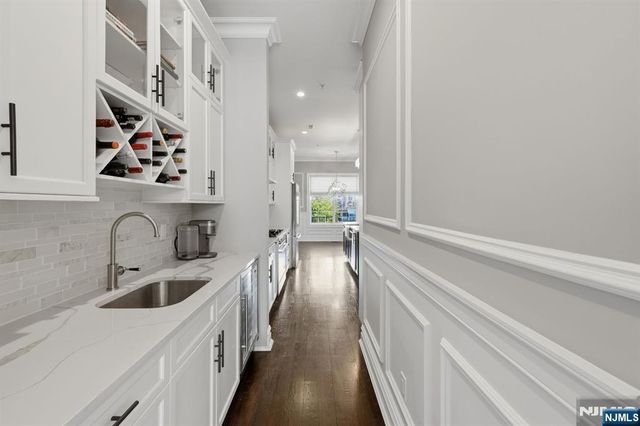 202 Brandon Court, Montvale, NJ 07645