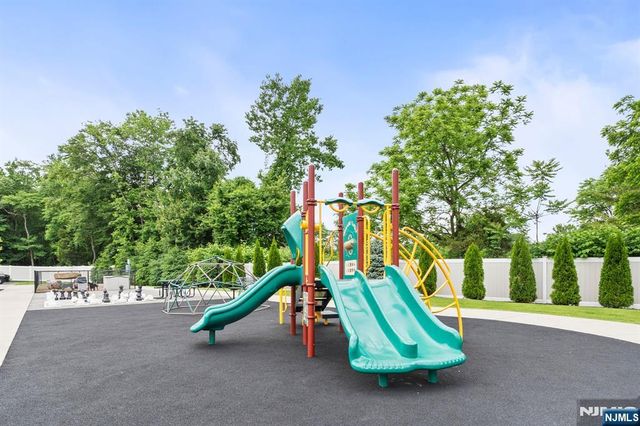 202 Brandon Court, Montvale, NJ 07645
