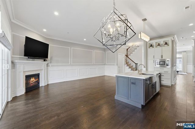 202 Brandon Court, Montvale, NJ 07645