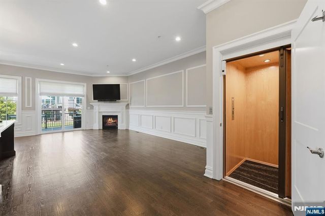 202 Brandon Court, Montvale, NJ 07645