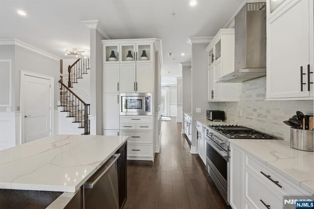 202 Brandon Court, Montvale, NJ 07645