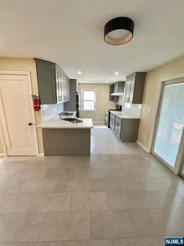 337 1st Street 1, Saddle Brook, NJ 07663