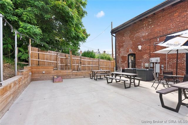 313 E First Street, Madison, IN 47250