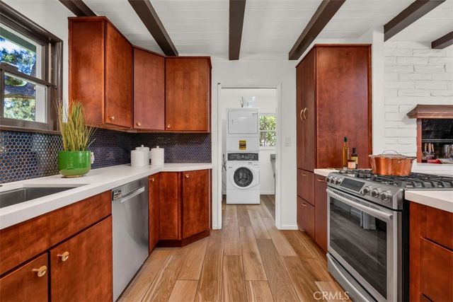 3747 El Lado, Glendale, CA 91208
