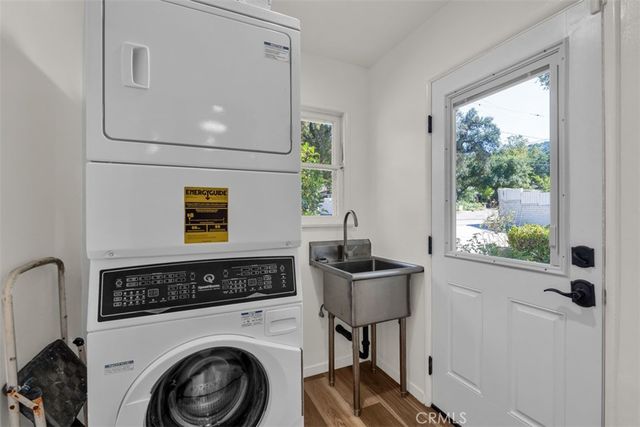 3747 El Lado, Glendale, CA 91208