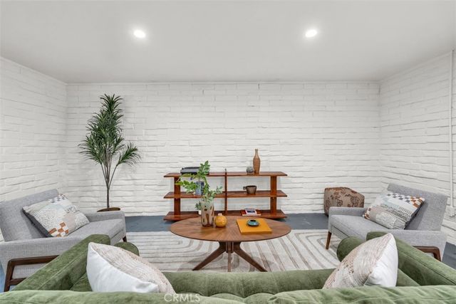 3747 El Lado, Glendale, CA 91208
