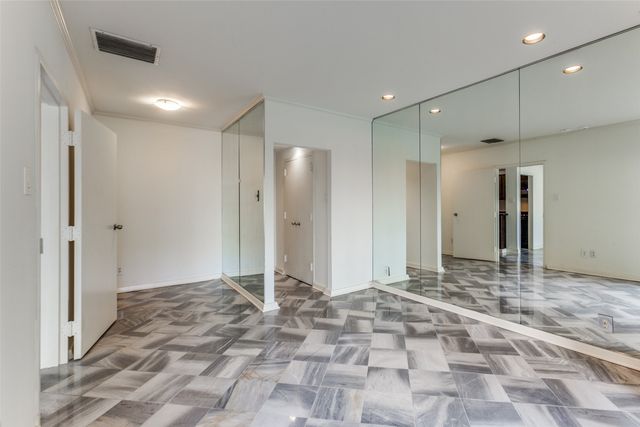 6211 W Northwest Highway G205, Dallas, TX 75225