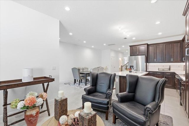 554 Sanderling Circle, Deerfield Beach, FL 33442